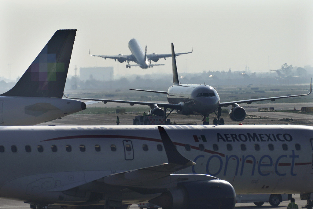 Aeroméxico destaca como la aerolínea más puntual del mundo en 2024