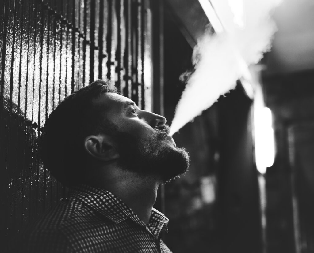 ¿Cuánto gasta un mexicano en cigarros, según la Condusef?