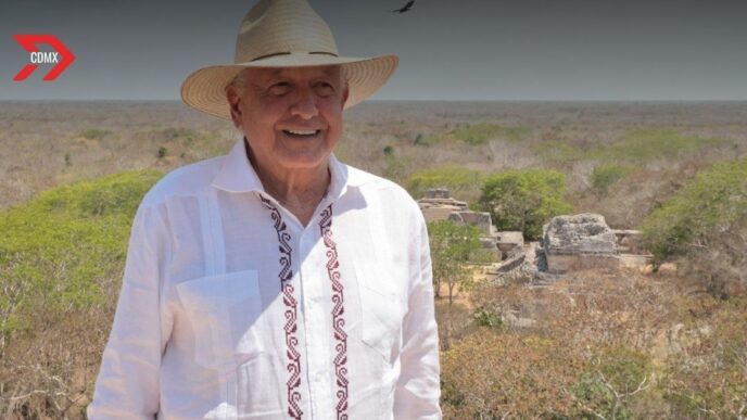 El expresidente Andrés Manuel López Obrador participa en las votaciones del Poder Judicial
