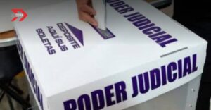 Cierran casillas en la primera elección de jueces en México