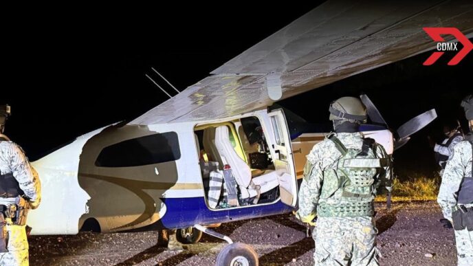 El Salvador aeronave México