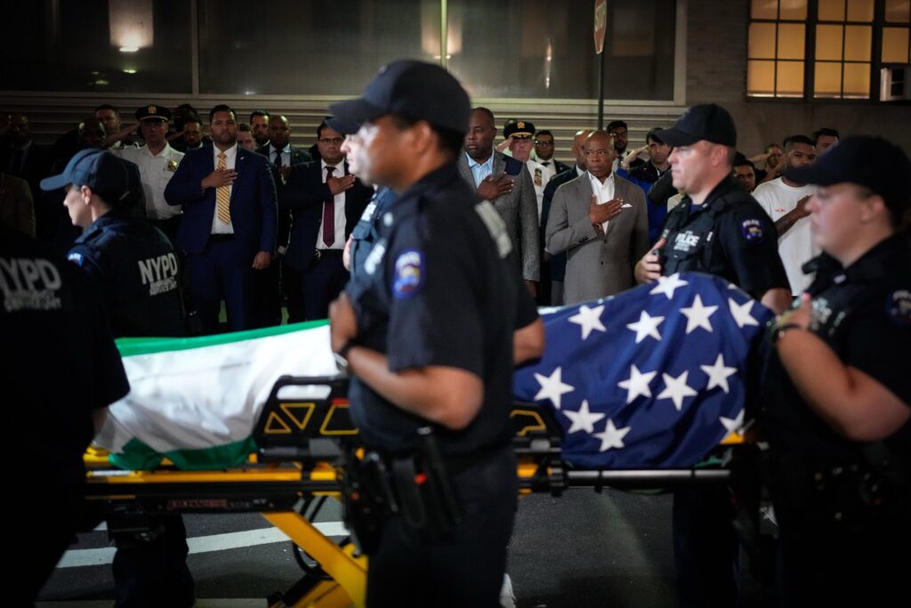 Ataque armado en Park Avenue deja cuatro víctimas y conmociona Nueva York