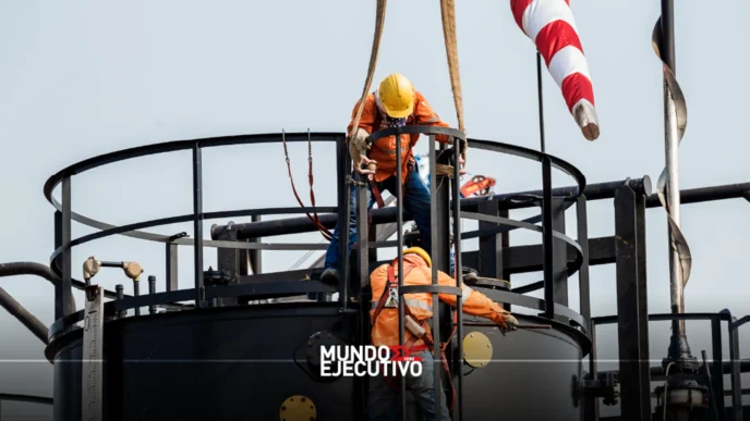Pemex informa sobre problema de suministro de gasolina, lo que se atribuyó a un desabasto.