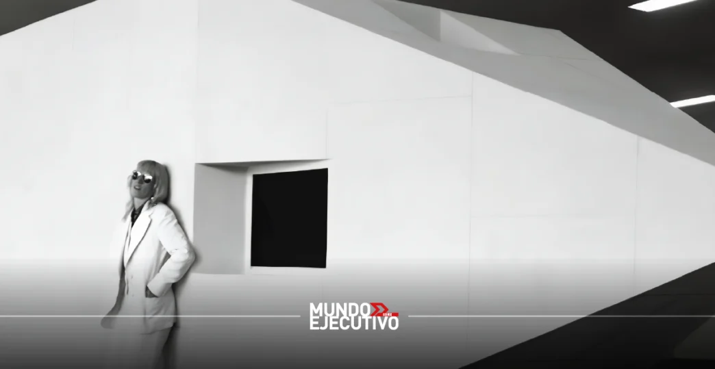 La primera exposición de Marta Mijunín llega a México