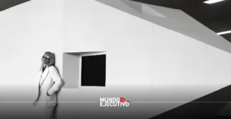 La primera exposición de Marta Mijunín llega a México