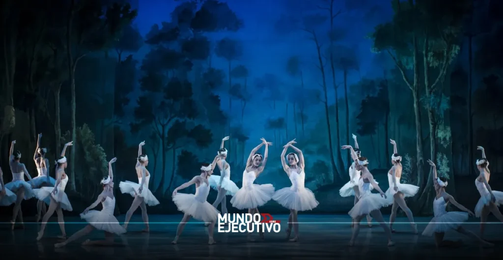 Lago de los cisnes con la Compañía nacional de Danza