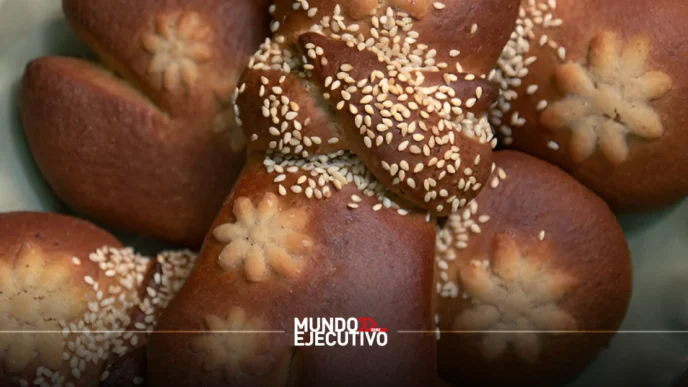 ¿Cuándo inicia la venta de pan de muerto en la panadería Rosetta?
