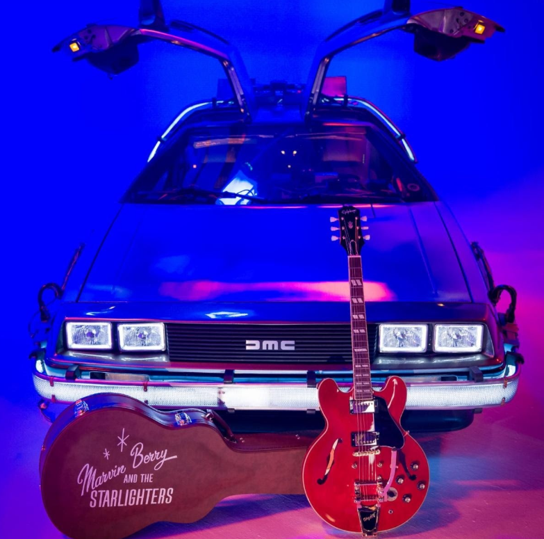 La marca de guitarras Gibson celebra los 40 años del clásico de Universal Pictures Volver al Futuro