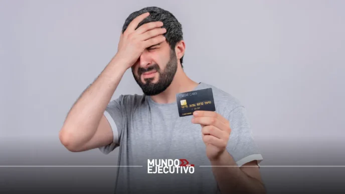 La SHCP suspenderá del padrón de comercio exterior casos por huachicol fiscal