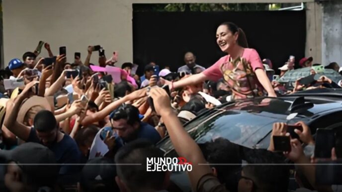 Claudia Sheinbaum rinde cuentas en el Zócalo de la CDMX por su primer año de gobierno