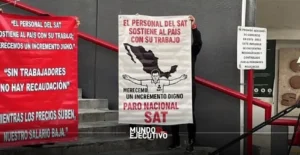 Trabajadores del SAT hacen paro por aumento salarial; reciben amenazas