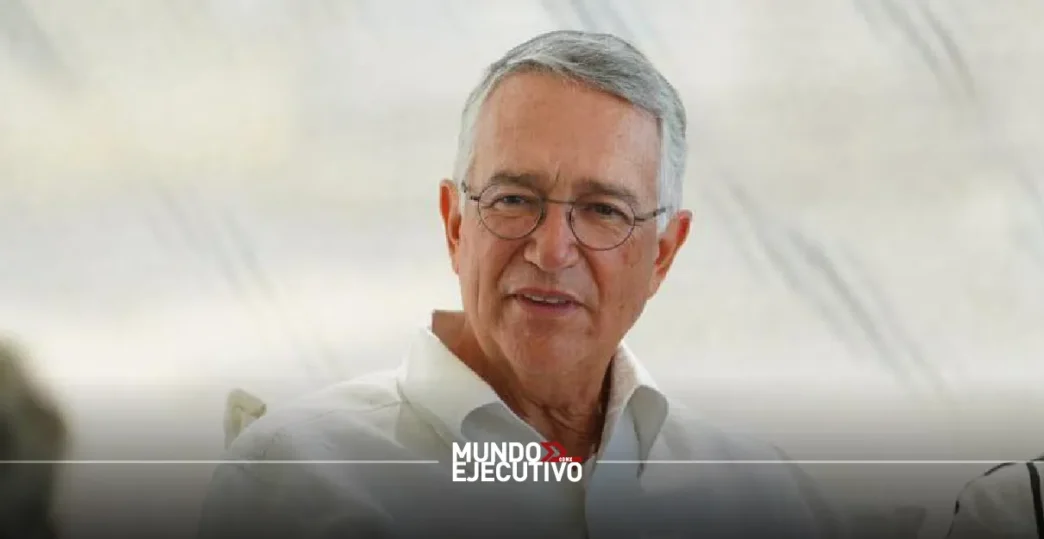 Grupo Salinas demanda SAT