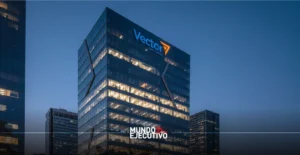 CNBV revoca autorizaciones de Vector de Alfonso Romo