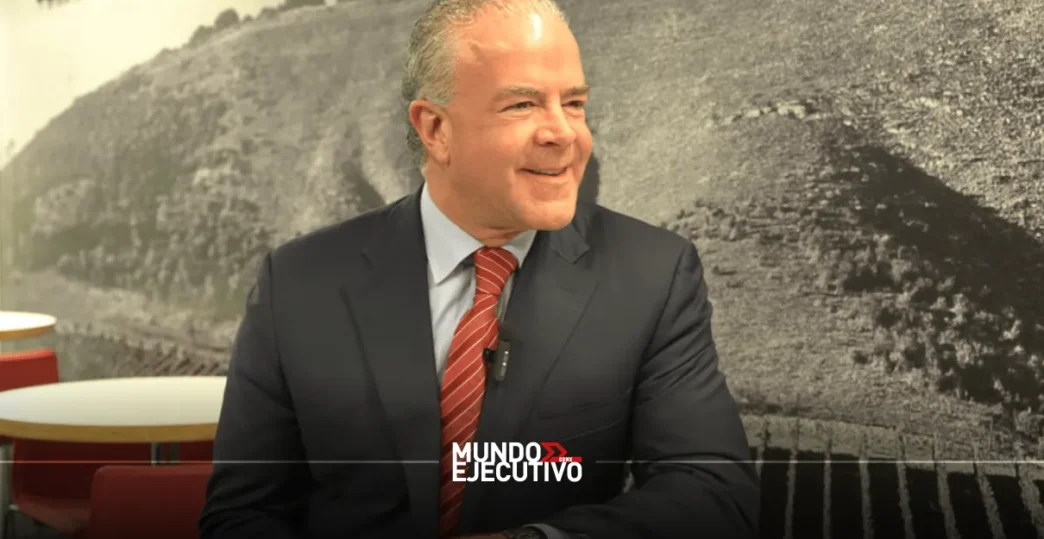 Bloquean cuentas de Raúl Rocha Cantú por presunto tráfico de armas y combustible