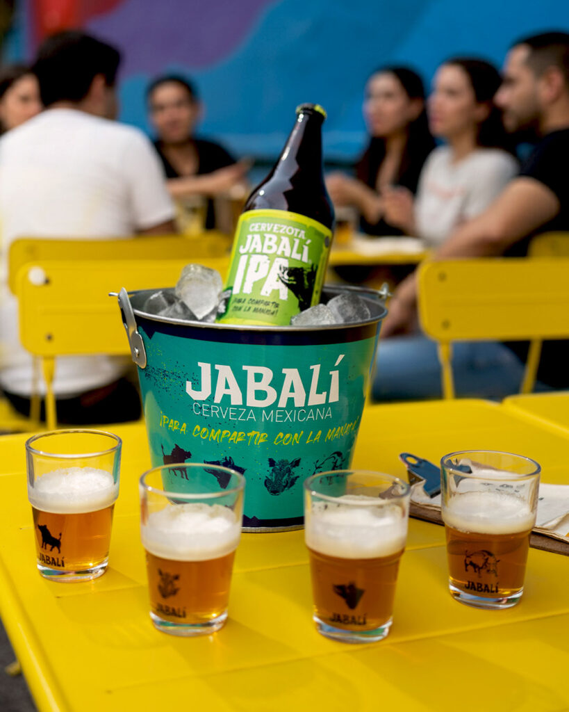 Jabalí nada contracorriente en la industria cervecera con su 'Cervezota'