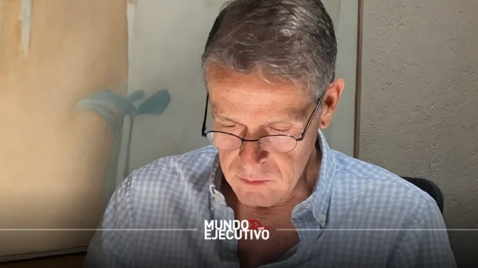 Oscar Xavier Altamirano recorre los ecos neoyorquinos en 'Muerte sin testigo'