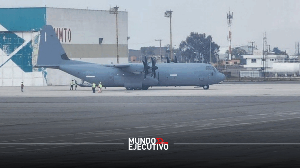 ¿Tuvo permiso o no el avión militar de EEUU que aterrizó en Toluca?