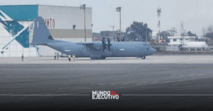 ¿Tuvo permiso o no el avión militar de EEUU que aterrizó en Toluca?