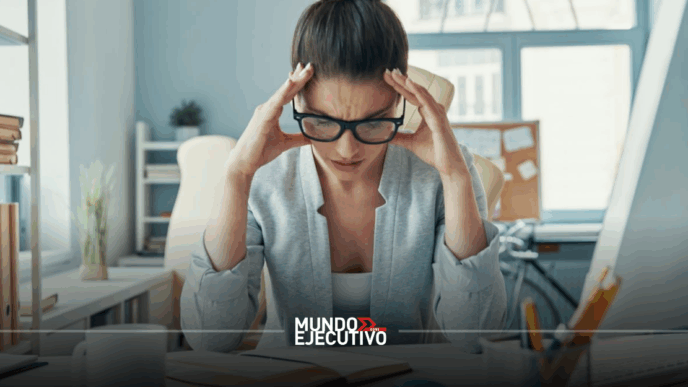 43% de las mujeres ve al estrés como una barrera de desempeño laboral