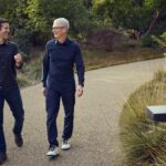 Apple inicia su transición de liderazgo más importante en años. Tim Cook dejará el cargo de CEO en septiembre de 2026. John Ternus asumirá con un enfoque técnico en plena era de la IA.