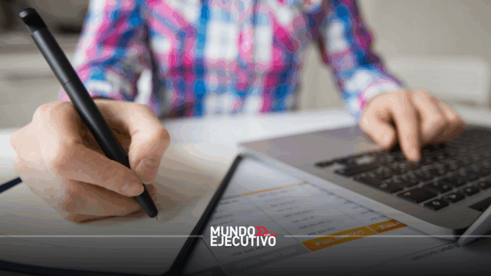 ¿Cuál es el mejor día y hora para hacer la Declaración Anual 2025 ante el SAT?