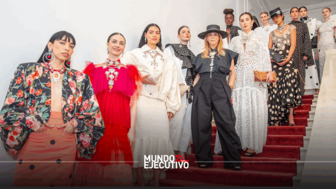 Una noche de alta costura: Juana Martín conquista la Ciudad de México con elegancia andaluza