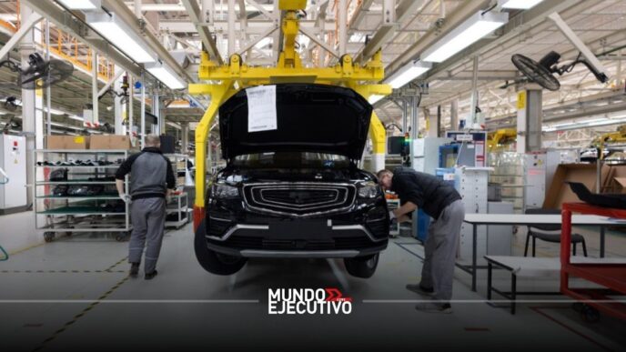 Producción automotriz de México cae en 2025 y sale del top 5 mundial, según OICA