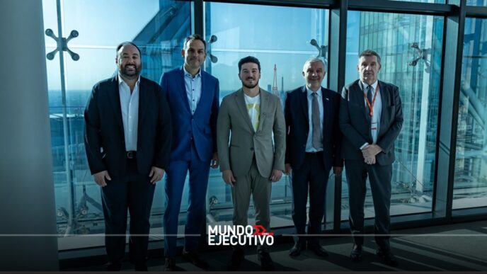 Samuel García suma 3.5 billones de dólares para Nuevo León en su gira por Europa