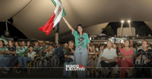 Verónica González acompaña a familias en el Gigante Fan Fest de Aguascalientes