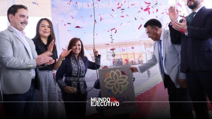 Lorena Cuéllar coloca la primera piedra del nuevo Archivo General y oficinas de Notarías en Tlaxcala
