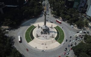 Aspirantes a la UNAM marchan en Ciudad de México exigiendo transparencia en proceso de admisión 2026