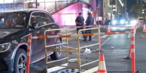Alcantarilla sin tapa en calle de Manhattan, Nueva York, donde ocurrió el accidente fatal