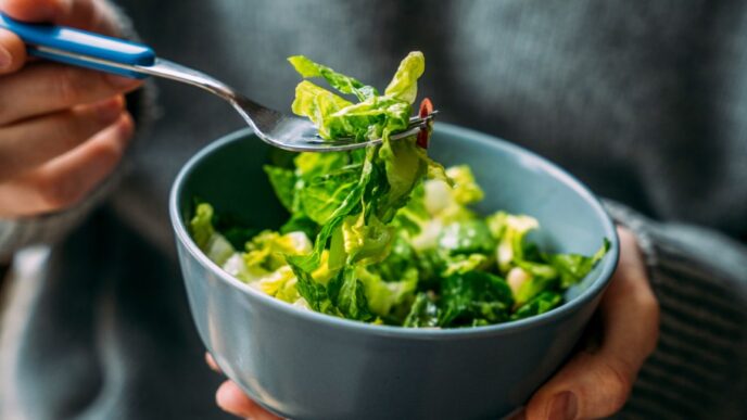 Lechuga iceberg fresca en proceso de inspección sanitaria por autoridades de la FDA