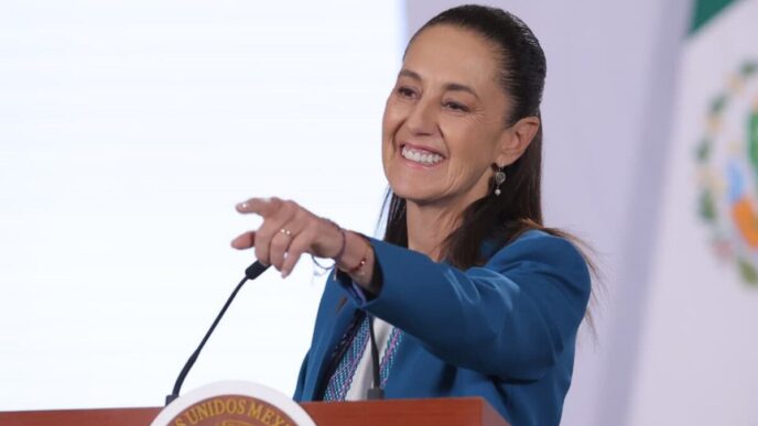 Claudia Sheinbaum durante la conferencia mañanera del 16 de julio de 2026 en Palacio Nacional