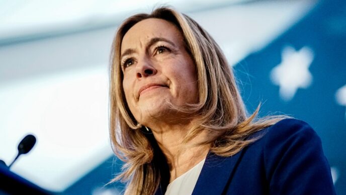 Gobernadora de Nueva Jersey Mikie Sherrill en conferencia de prensa sobre error en registro de votantes