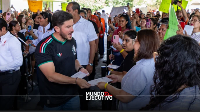 Samuel García amplía apoyo a mujeres con transporte público sin costo