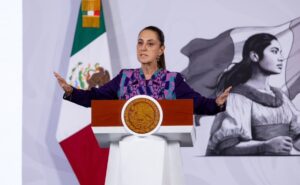 Claudia Sheinbaum durante conferencia de prensa sobre propuesta de consulta escuela por escuela para evaluar maestros