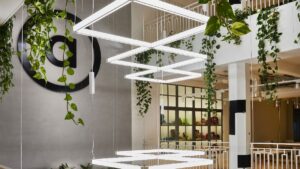 Ejecutivos de Asos en reestructuración de ecommerce moda 2026