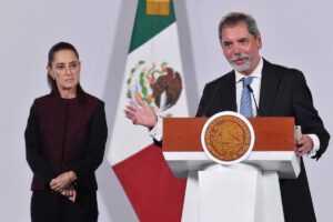 Edificio del Servicio de Administración Tributaria (SAT) en México, representando la intensificación de la vigilancia fiscal para 2026